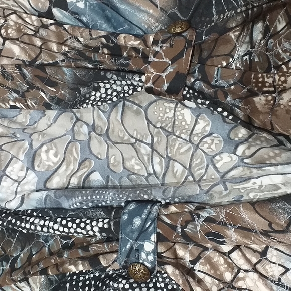 Top - Picture 4 of 5